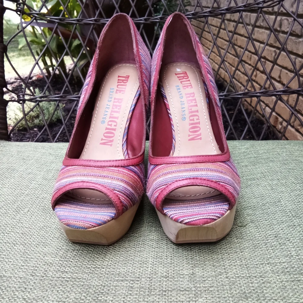 True Religion Regan Retro Striped Peep Toe Wedges